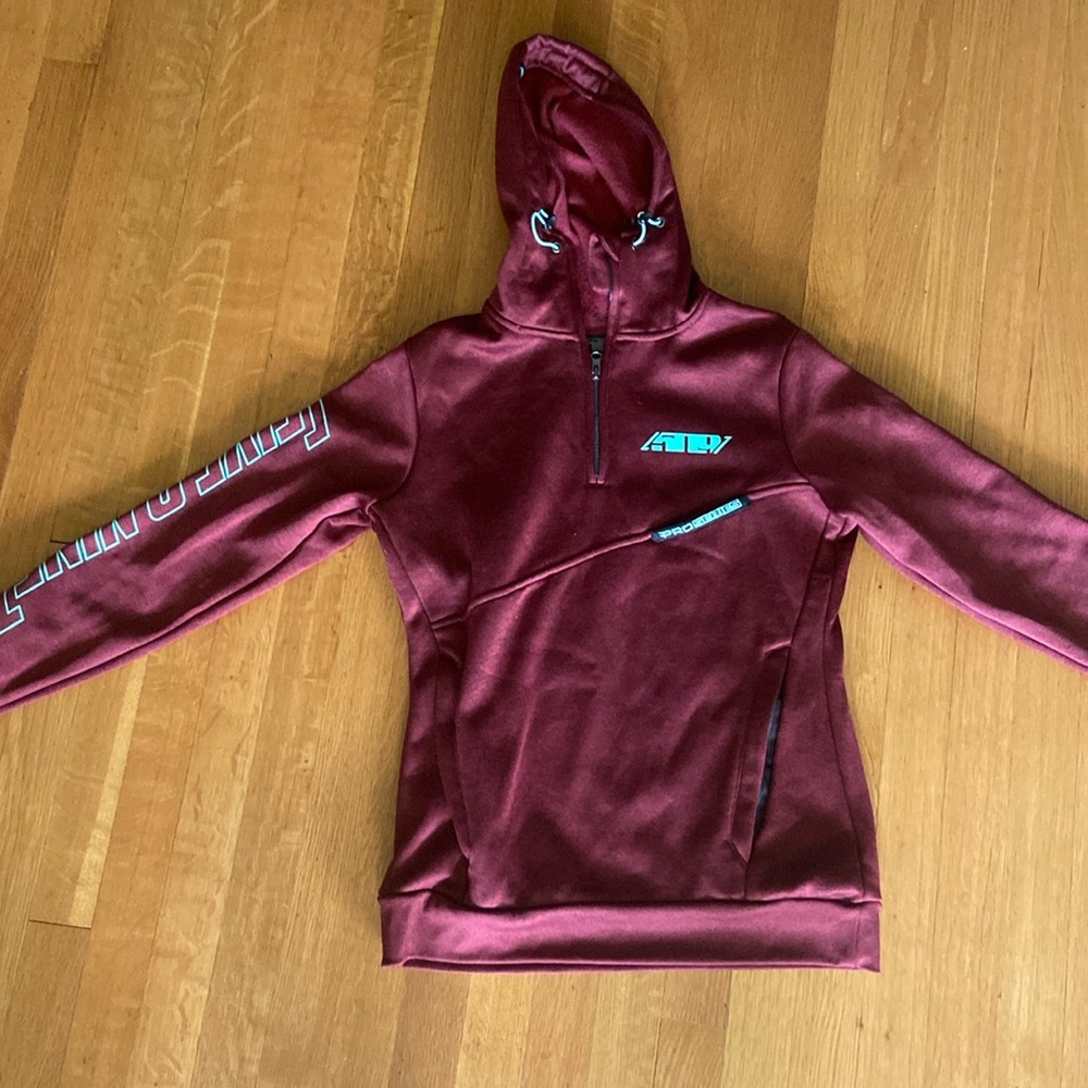 509 women’s hoodie size small